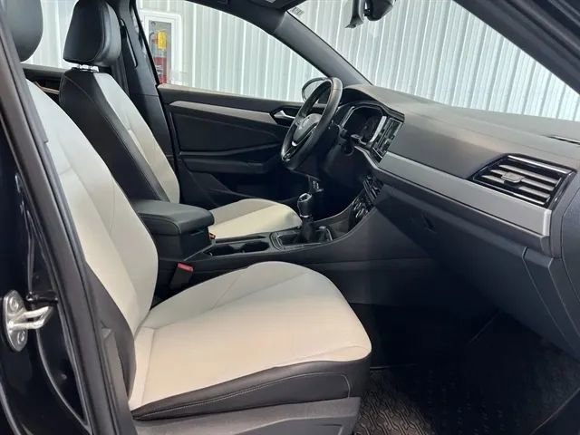 Used 2020 Volkswagen Jetta R-Line w/ R-Line Cold Weather Package FWD image 26