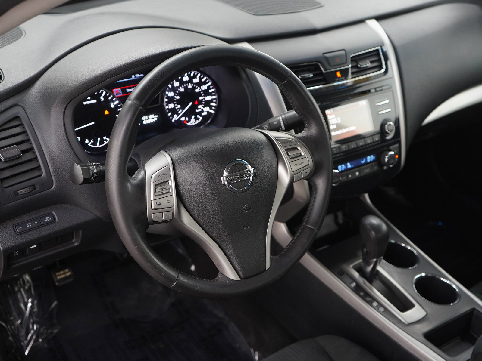 Used 2015 Nissan Altima 2.5 SV FWD image 19