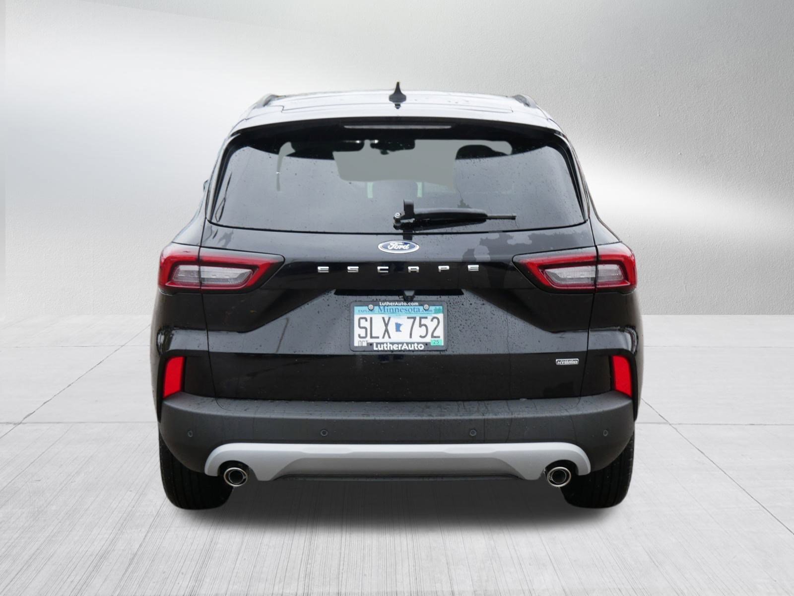 Used 2025 Ford Escape SE w/ PHEV Premium Package FWD image 6