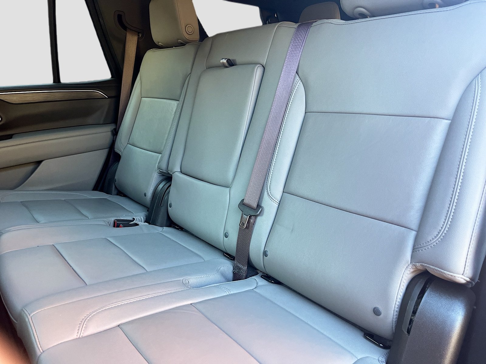 Used 2023 Chevrolet Tahoe LT w/ Luxury Package RWD image 25