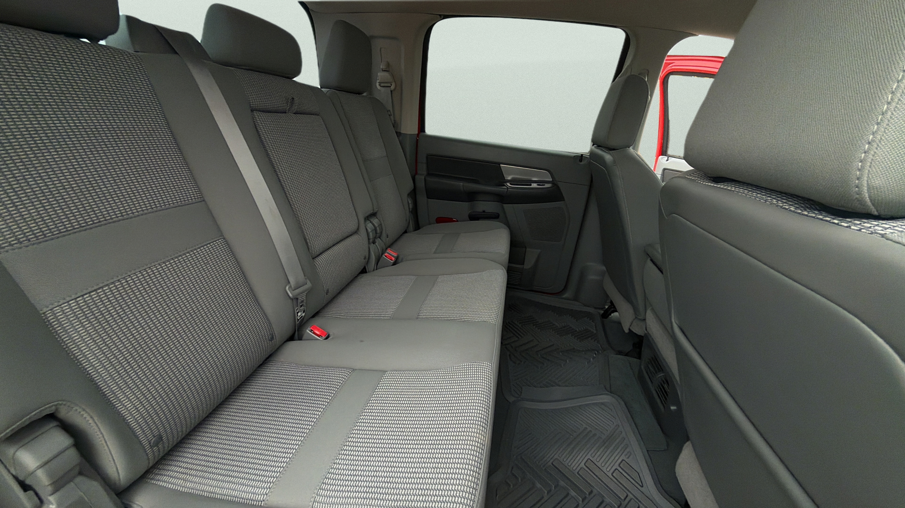 Used 2007 Dodge Ram 2500 Truck SLT w/ Light Group AWD/4WD image 16