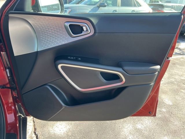 Certified 2023 Kia Soul S image 32
