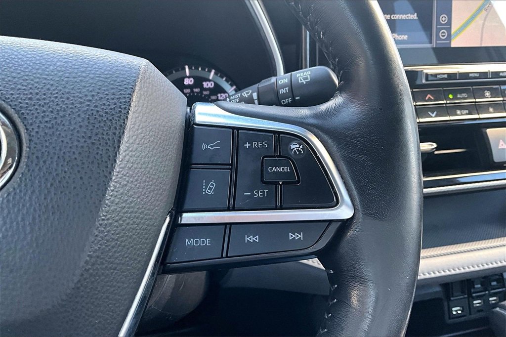 Certified 2021 Toyota Highlander Platinum image 13