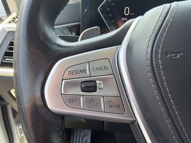 Used 2023 BMW X7 xDrive40i w/ Premium Package AWD/4WD image 22