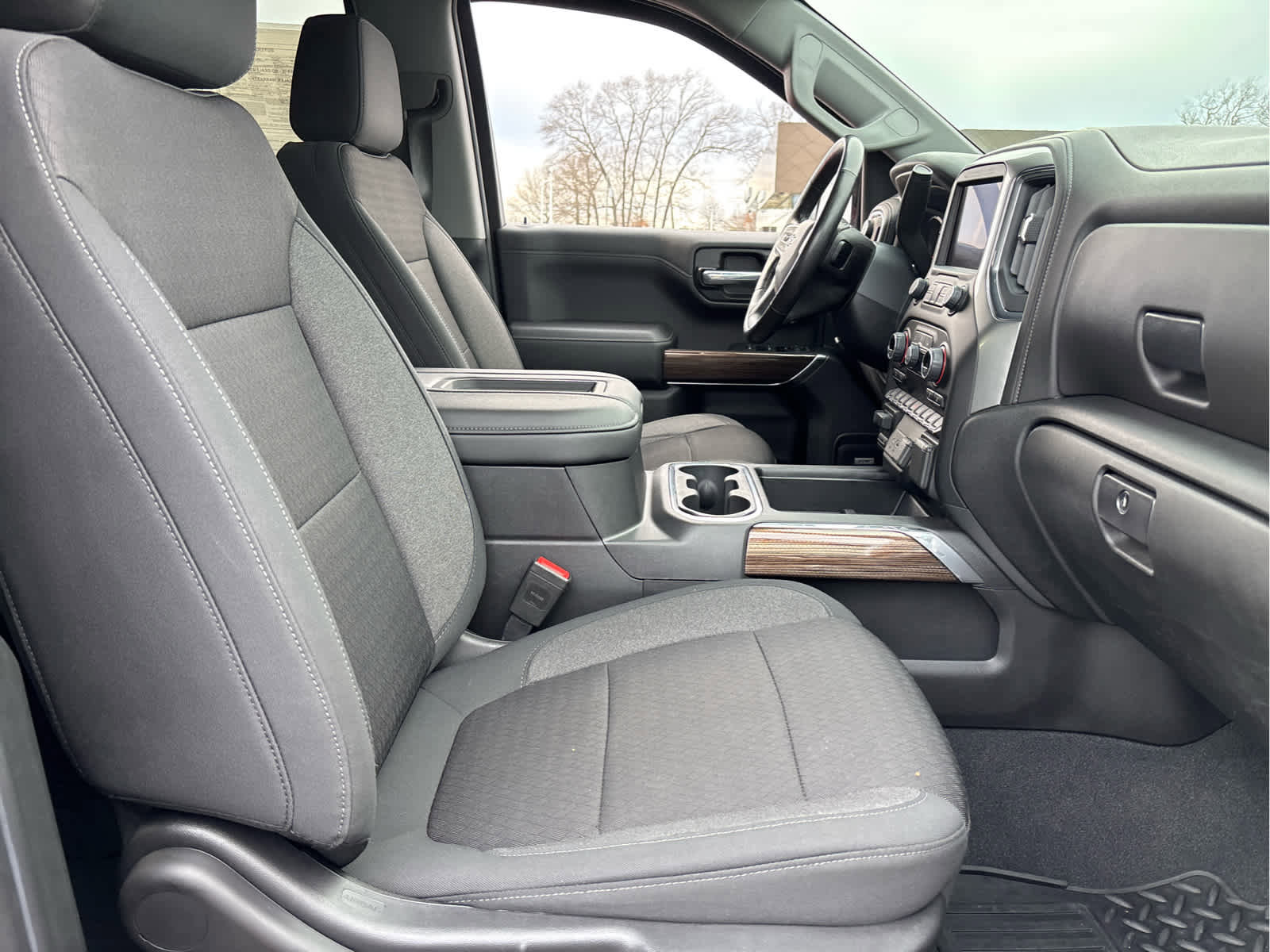 Used 2020 Chevrolet Silverado 1500 LT Trail Boss image 32