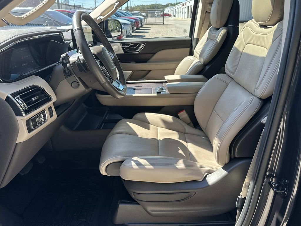 Certified 2024 Lincoln Navigator Reserve image 9