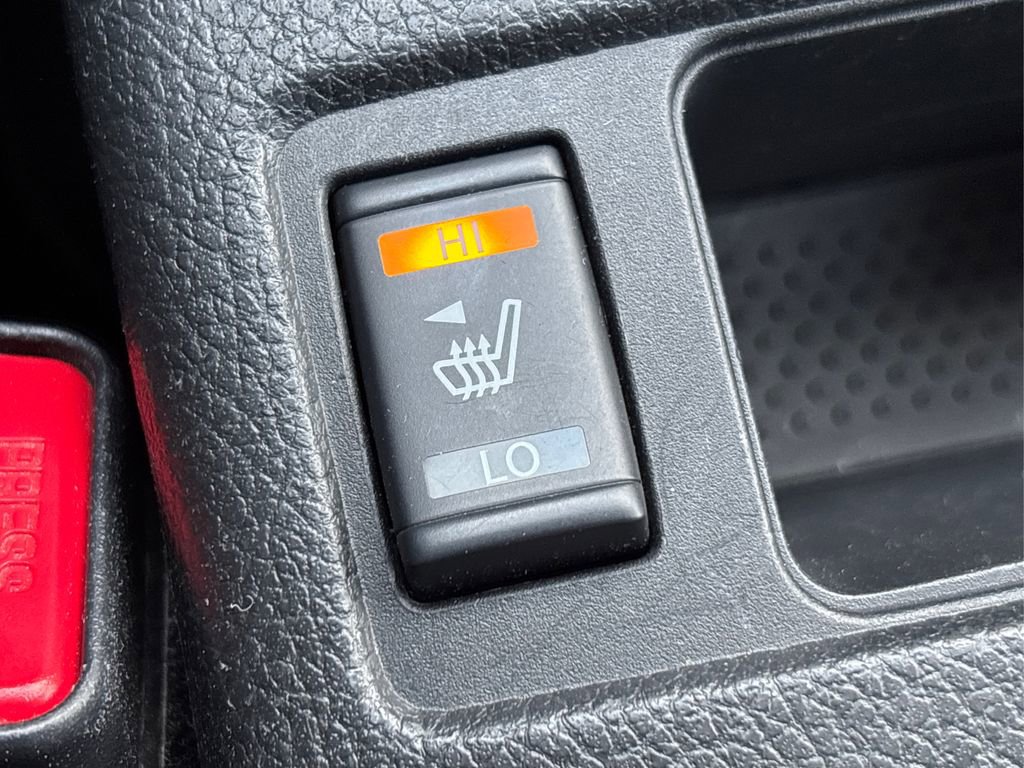 Used 2019 Nissan Rogue SV image 30