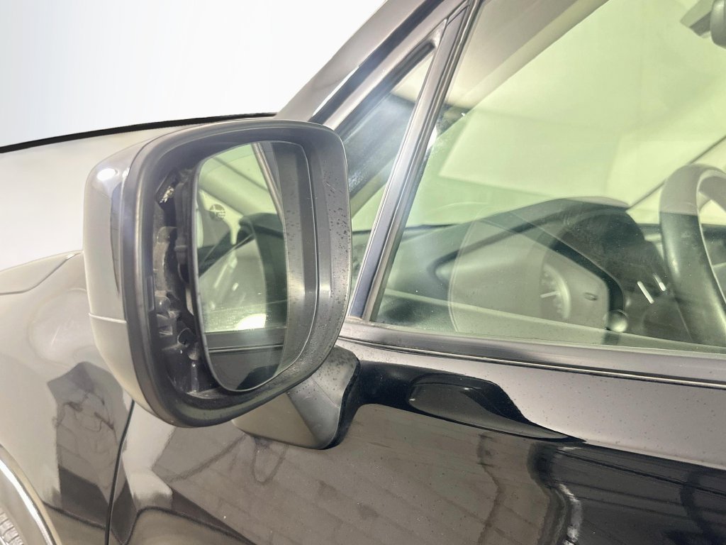 Used 2020 Subaru Forester Premium AWD/4WD image 38