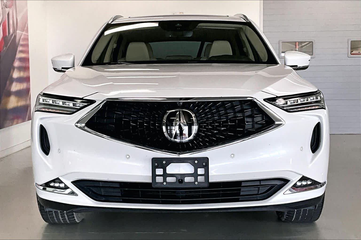 Used 2023 Acura MDX SH-AWD w/ Advance Package image 6