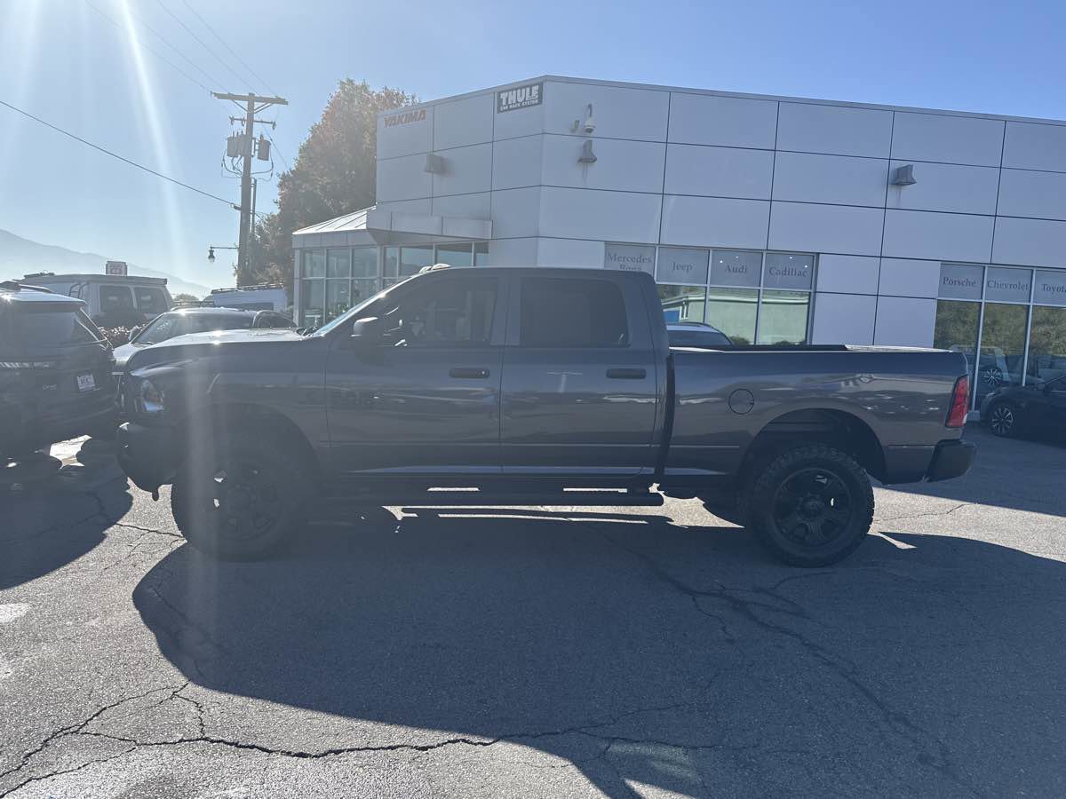 Used 2018 RAM 2500 Tradesman w/ Chrome Appearance Group AWD/4WD image 9