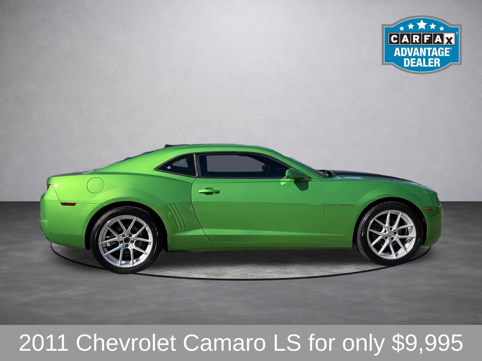 Used 2011 Chevrolet Camaro LS RWD image 2