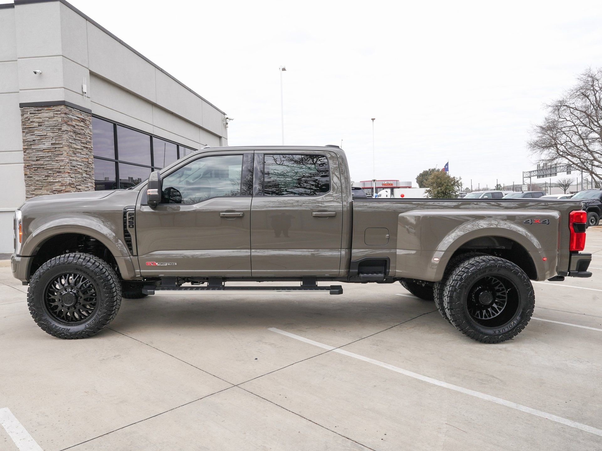 Used 2026 Ford F450 Lariat image 6