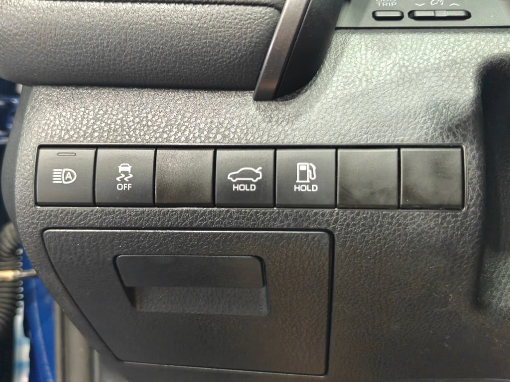 Used 2023 Toyota Camry SE w/ Convenience Package FWD image 37