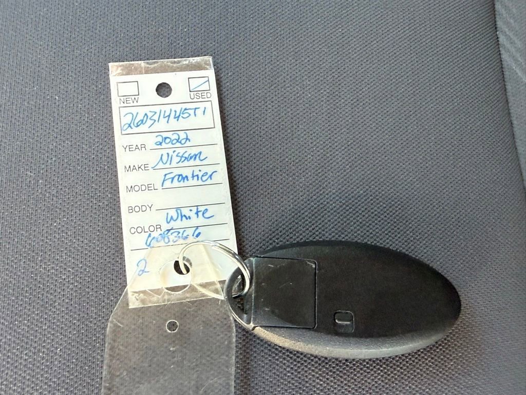 Used 2022 Nissan Frontier SV w/ Technology Package image 40