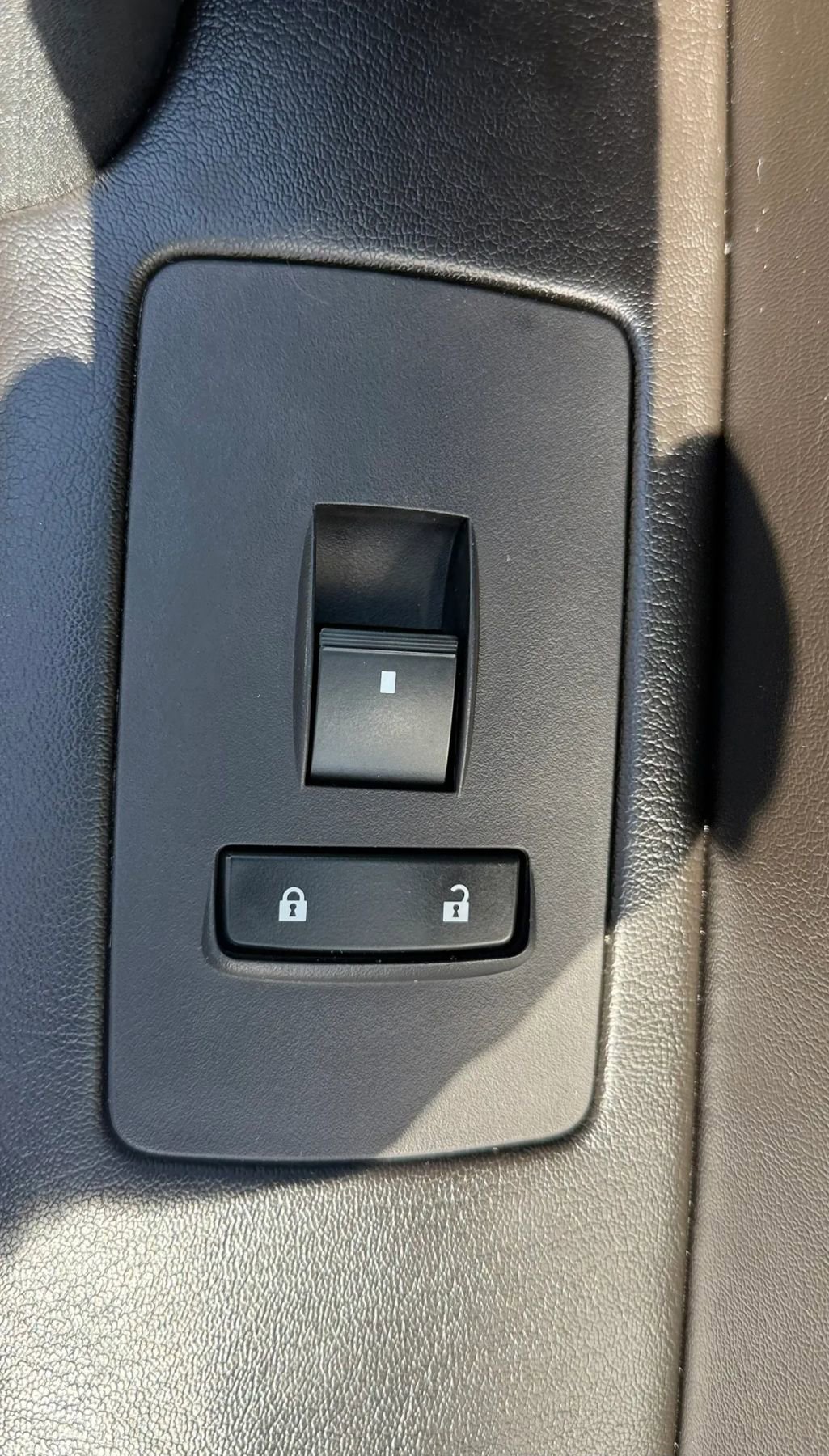 Used 2017 Chevrolet Traverse LT image 37