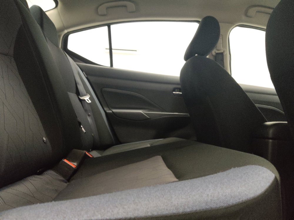 Used 2025 Nissan Versa SV FWD image 19