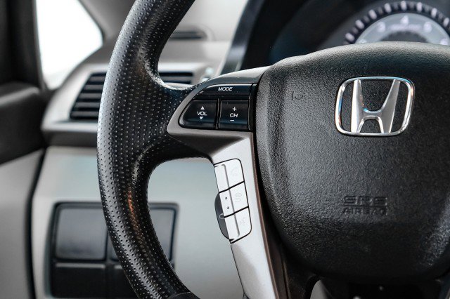 Used 2015 Honda Odyssey LX image 14