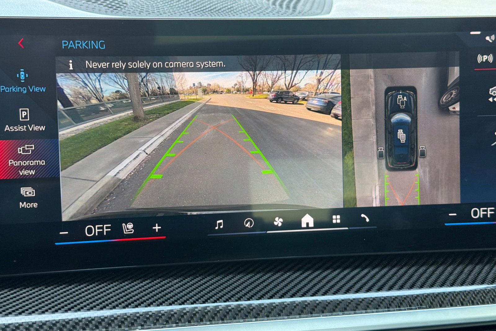 Certified 2024 BMW X7 M60i w/ Executive Package image 27