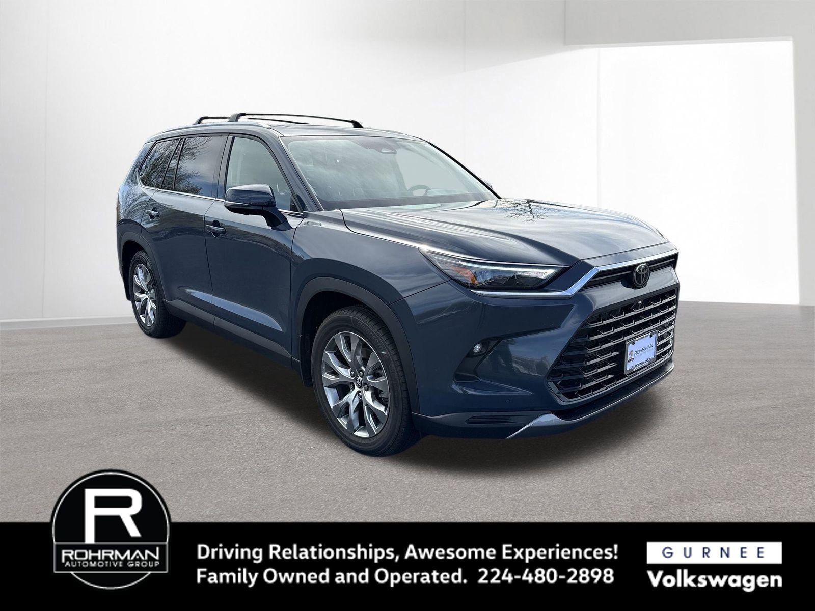 Used 2024 Toyota Grand Highlander AWD Hybrid image 2