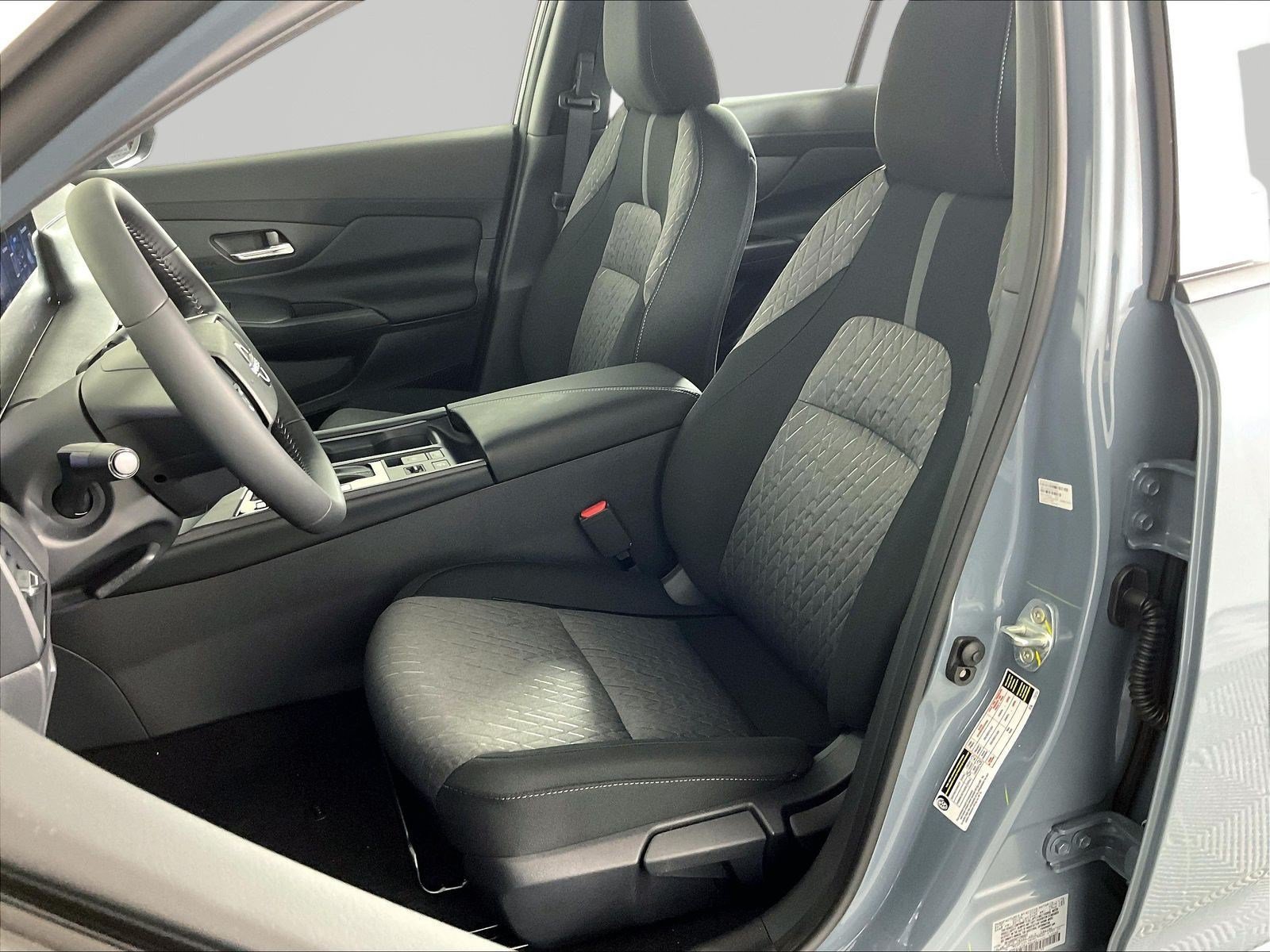 New 2026 Nissan Sentra SV w/ SV Convenience Package FWD image 16