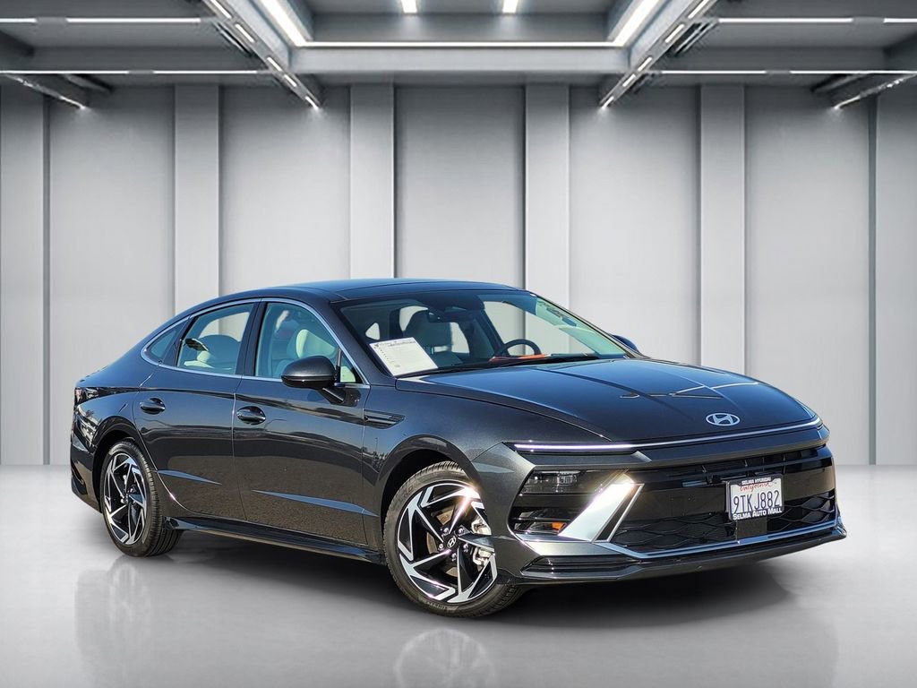 Used 2024 Hyundai Sonata SEL w/ Convenience Package image 1