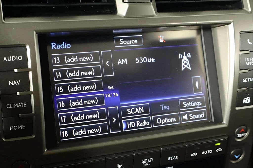 Used 2021 Lexus GX 460 Premium w/ Premium Package AWD/4WD image 34