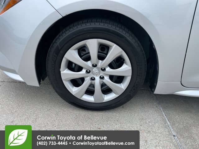 Used 2025 Toyota Corolla LE FWD image 26