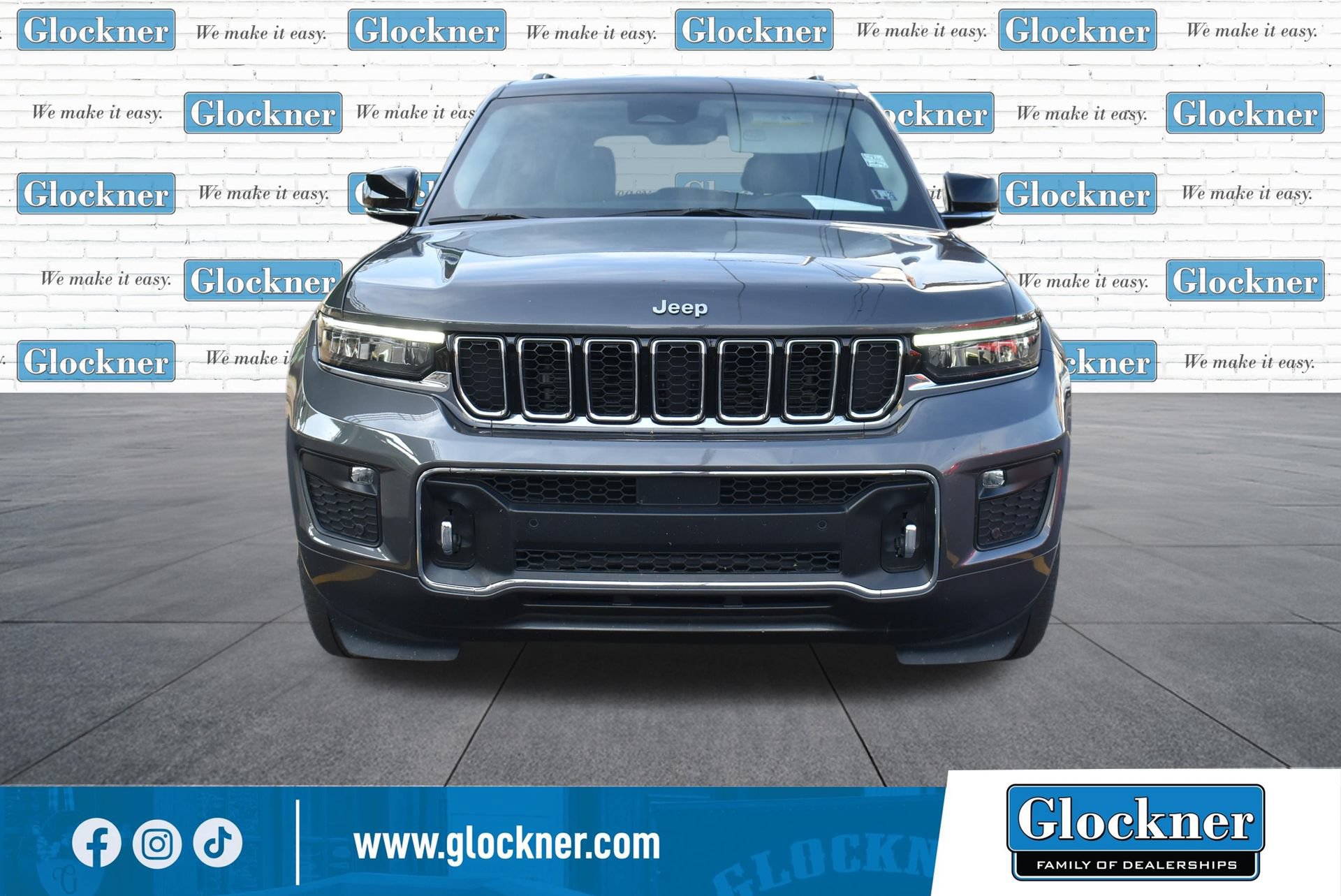 Used 2022 Jeep Grand Cherokee Overland AWD/4WD image 2