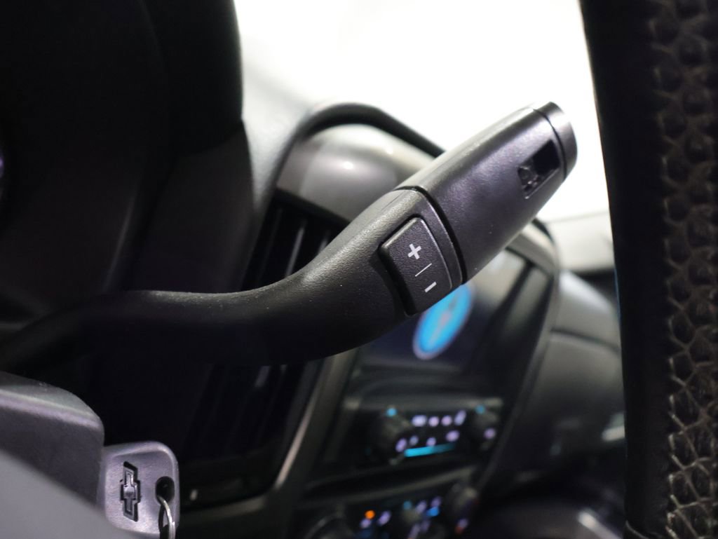 Used 2018 Chevrolet Silverado 1500 LT w/ All Star Edition AWD/4WD image 36