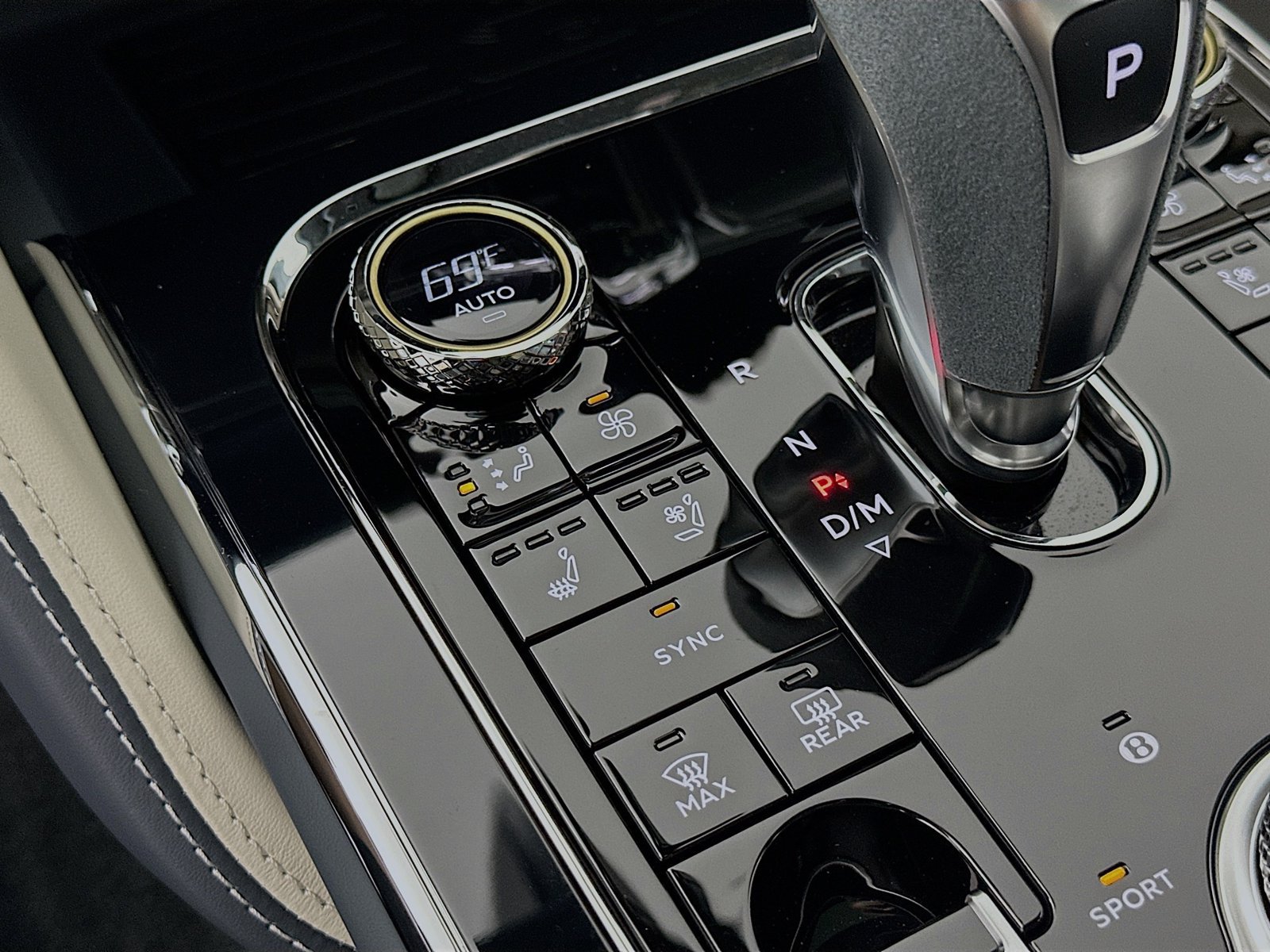 New 2026 Bentley Flying Spur Plug-In Hybrid AWD/4WD image 30