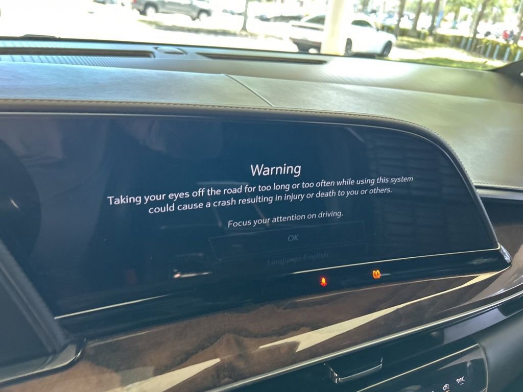 Used 2021 Cadillac Escalade Sport Platinum RWD image 7