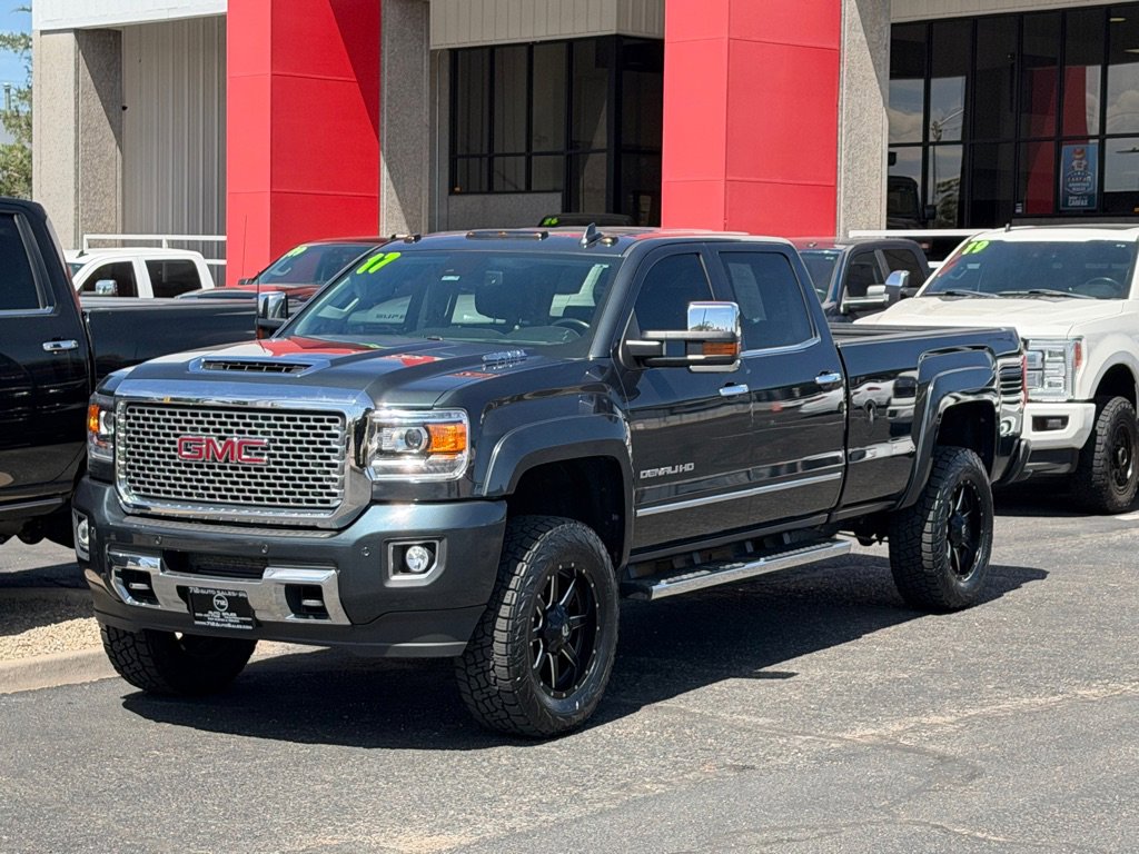 Used 2017 GMC Sierra 3500 Denali w/ Duramax Plus Package AWD/4WD image 43