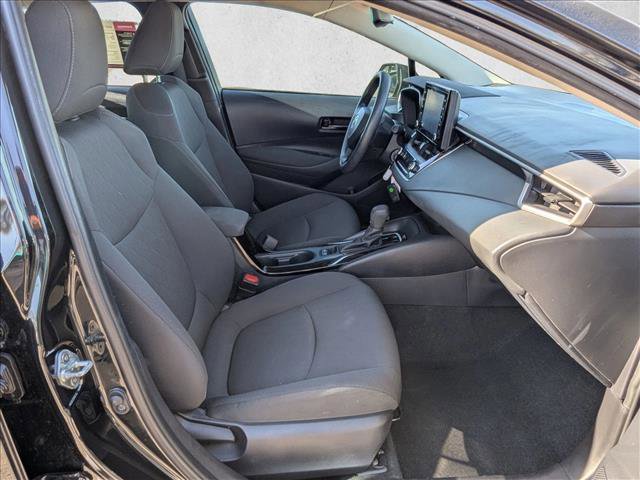 Used 2022 Toyota Corolla LE image 19