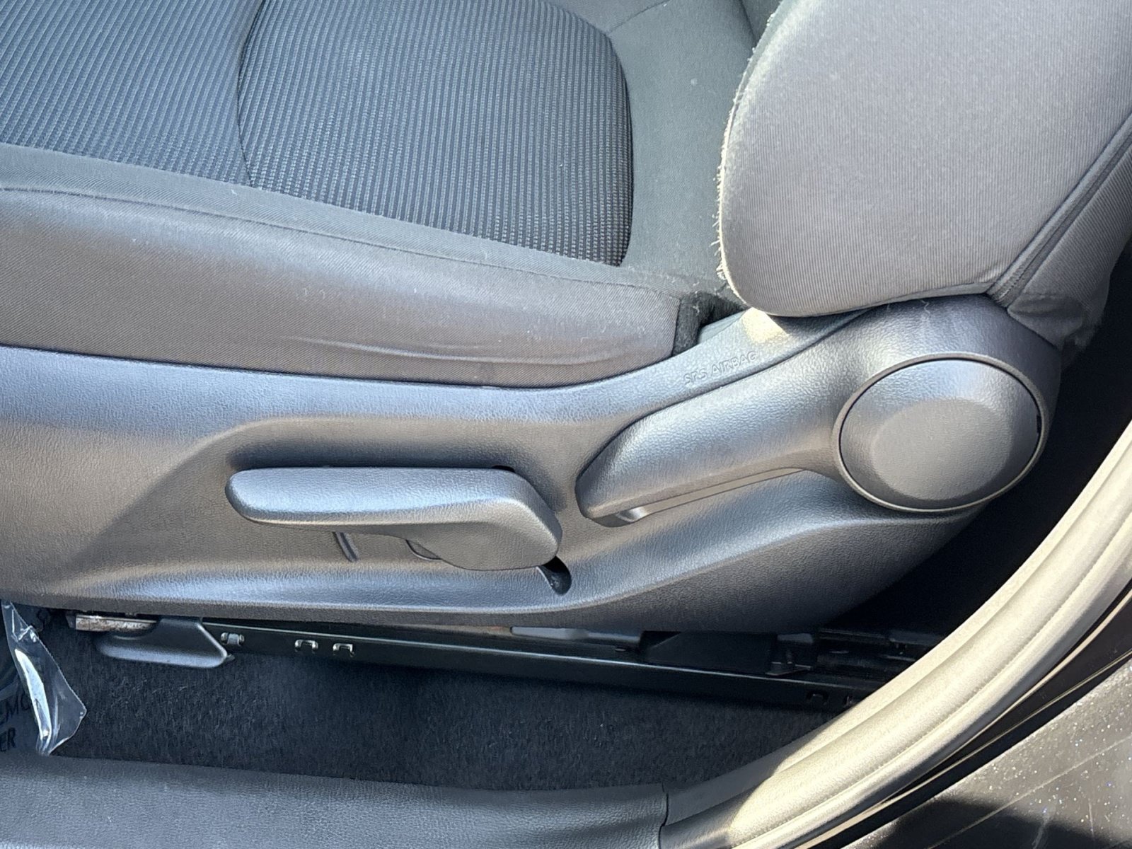 Used 2025 Toyota RAV4 LE AWD/4WD image 14