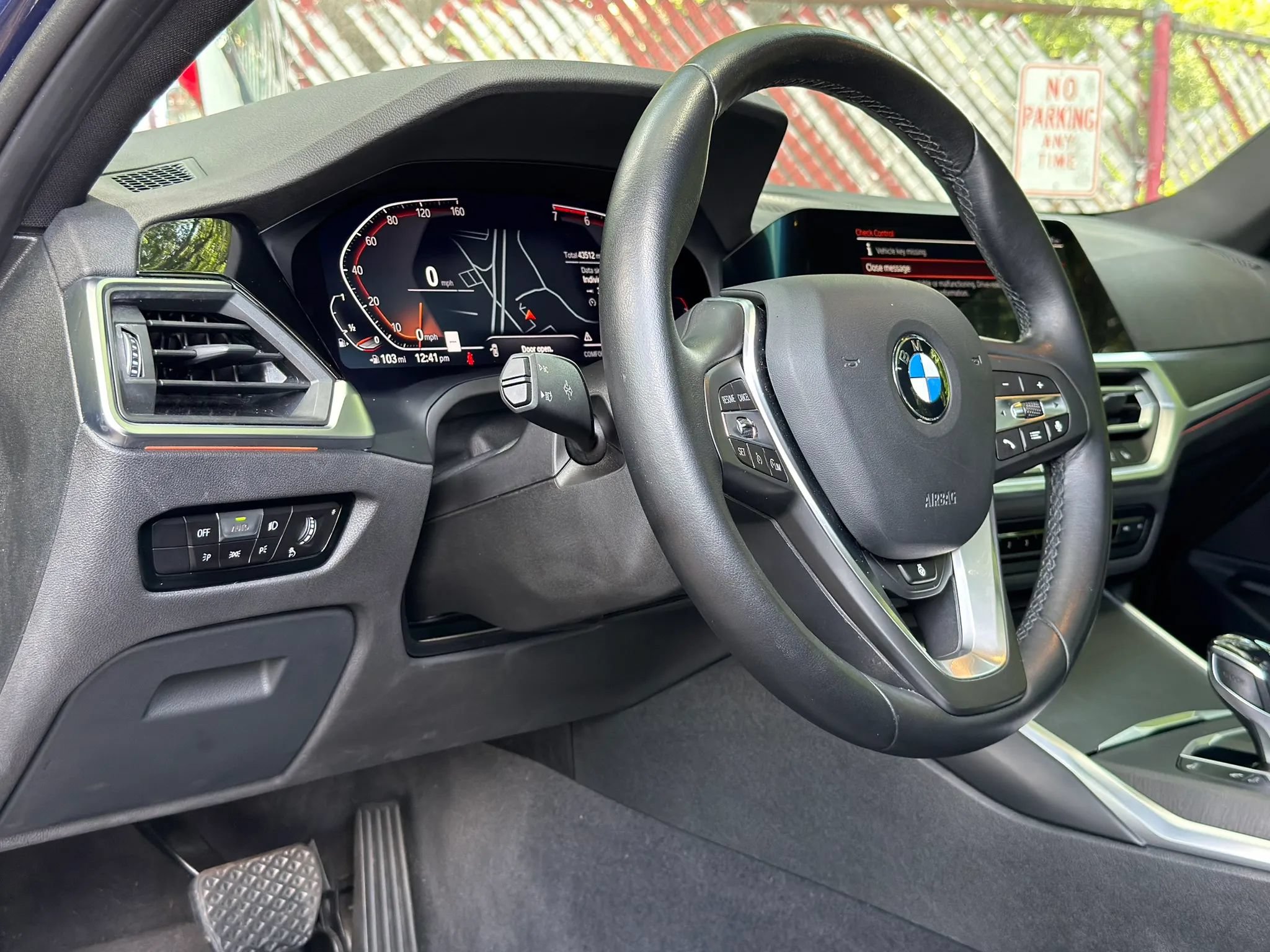 Used 2021 BMW 330i Sedan w/ Premium Package RWD image 27