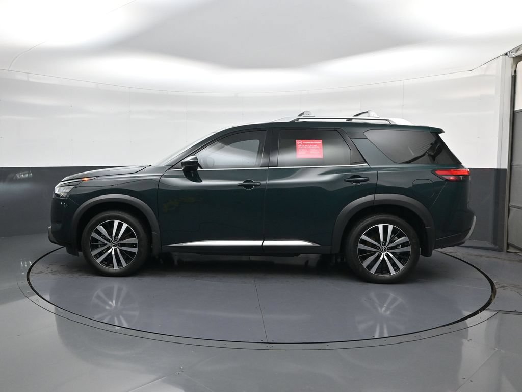 Used 2024 Nissan Pathfinder Platinum w/ Cargo Package FWD image 5