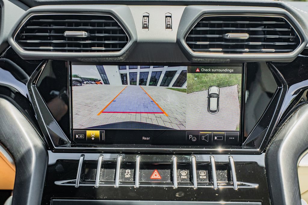 Used 2024 Lamborghini Urus S AWD/4WD image 28