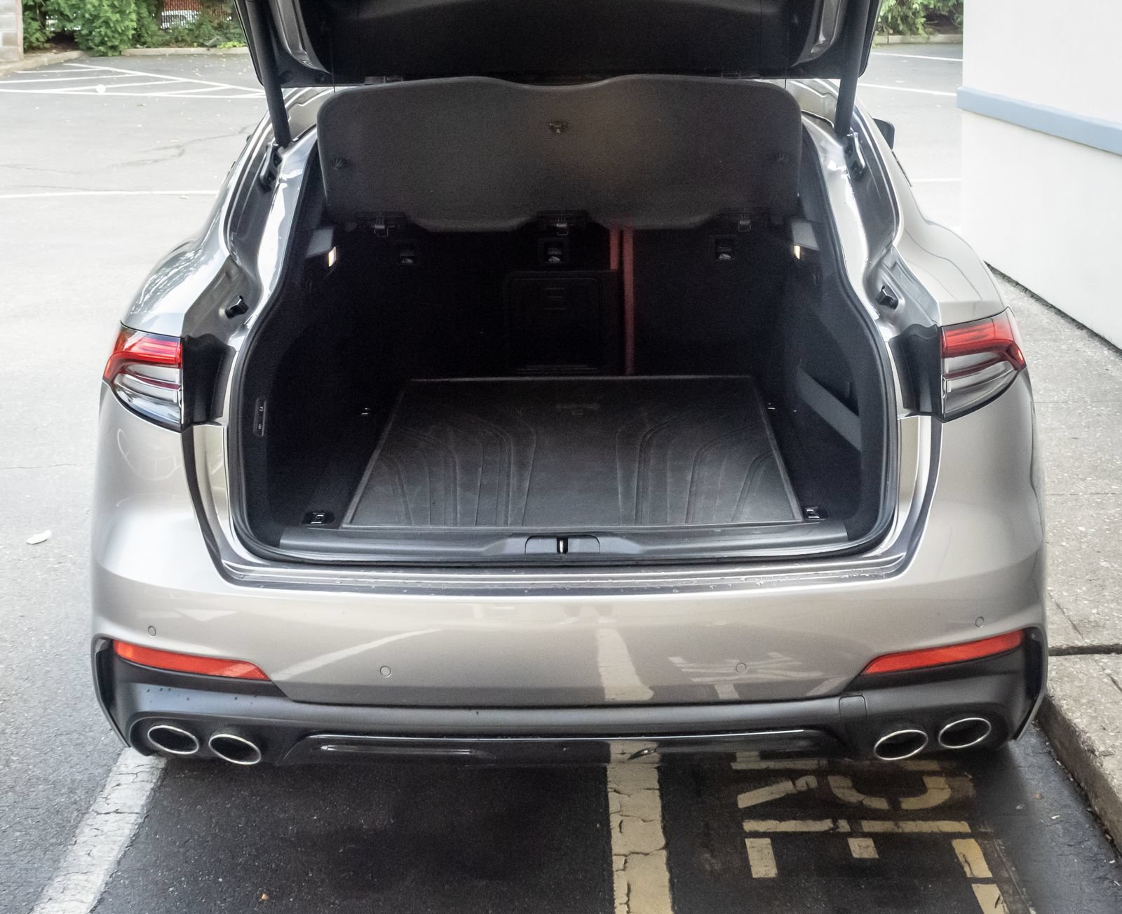 Used 2022 Maserati Levante GT AWD/4WD image 22