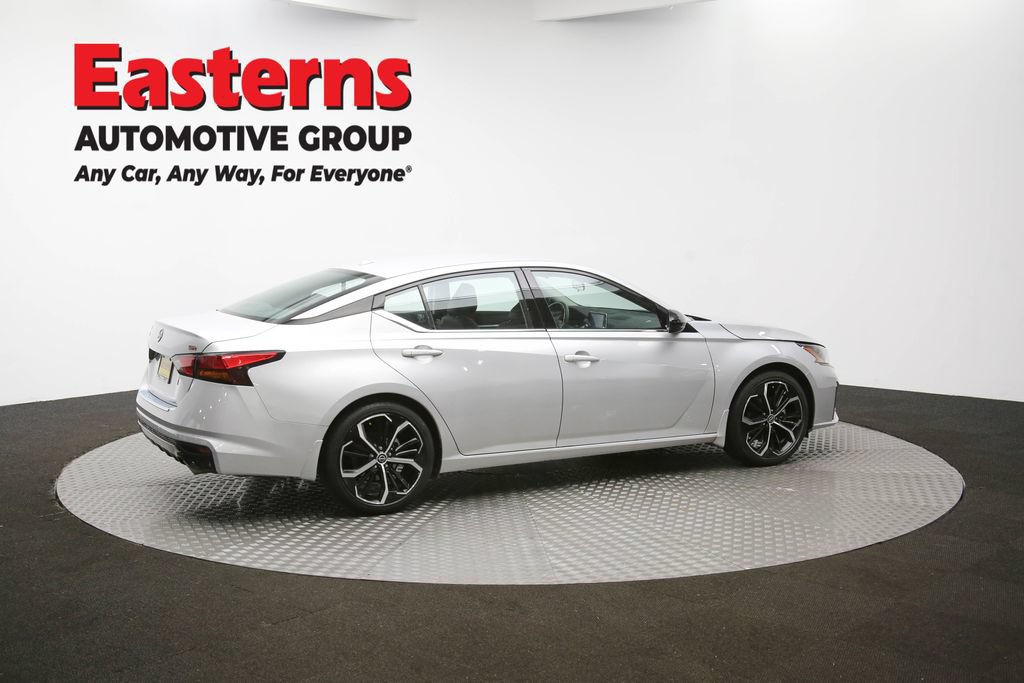 Used 2023 Nissan Altima 2.5 SR FWD image 41