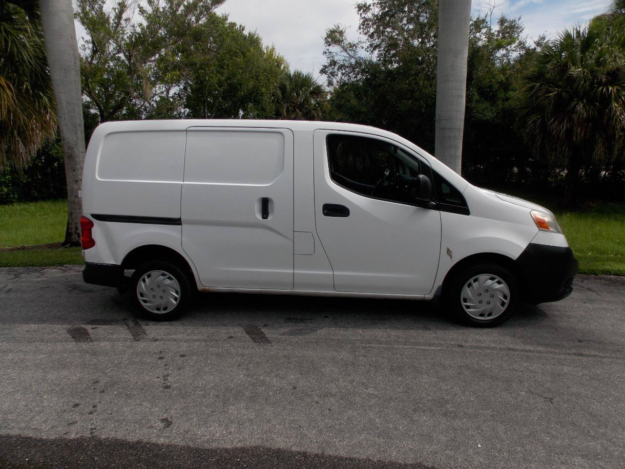 Used 2015 Nissan NV200 S w/ Back Door Glass Package FWD image 12