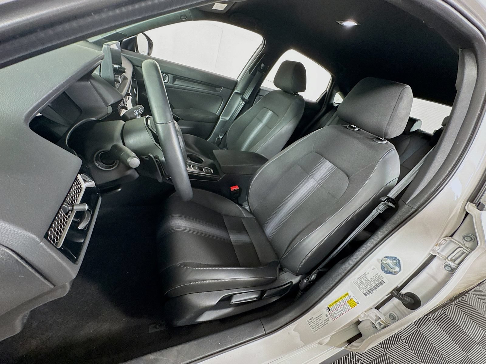 Certified 2025 Honda Civic Sport image 12