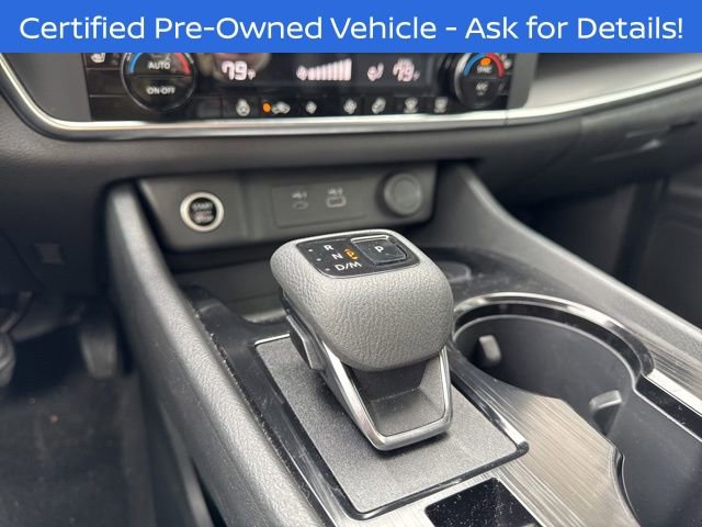 Used 2023 Nissan Rogue SV w/ SV Premium B Package image 15