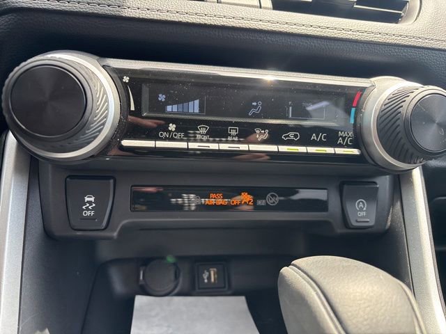Used 2025 Toyota RAV4 LE FWD image 12
