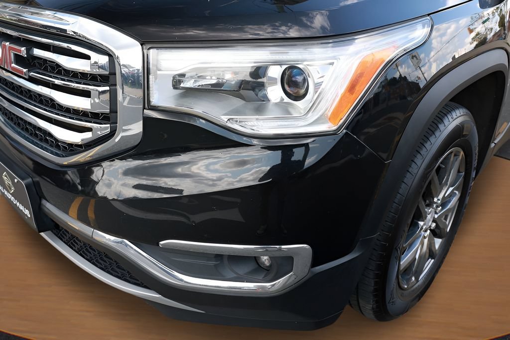 Used 2017 GMC Acadia SLT AWD/4WD image 18
