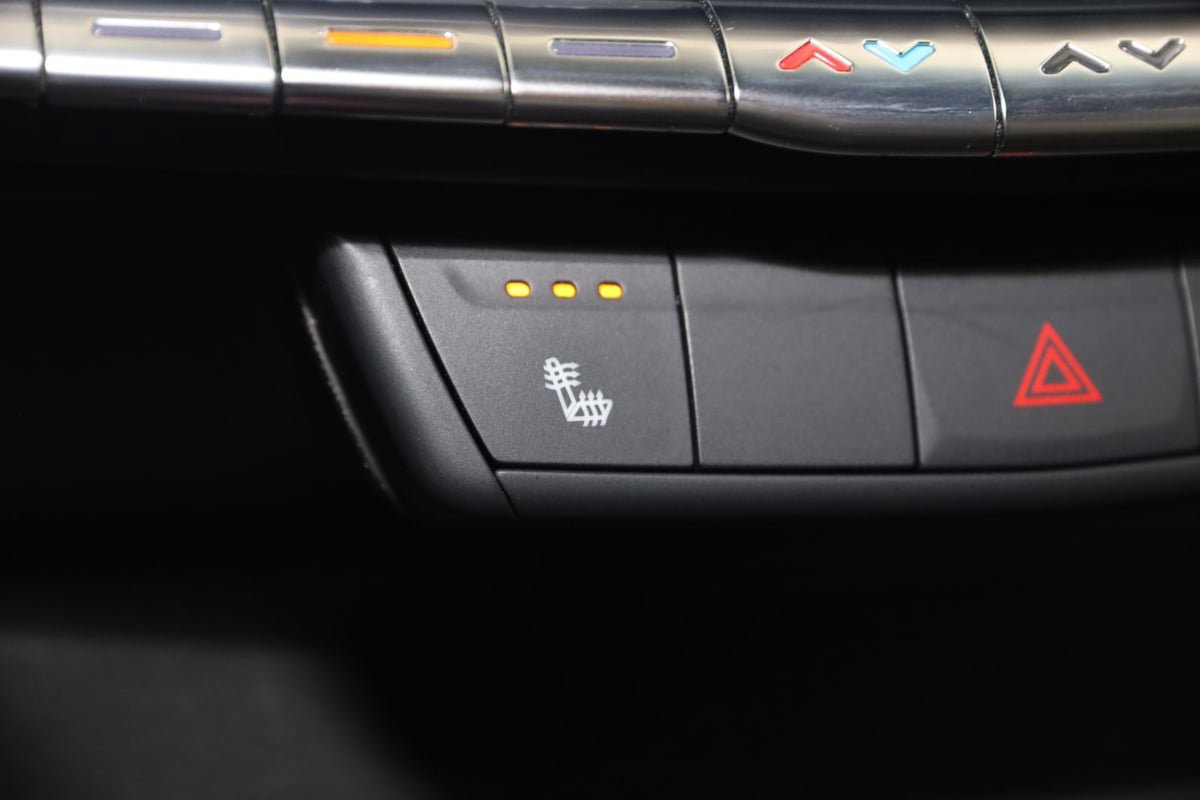 Used 2021 Cadillac CT4 Luxury w/ Cold Weather Package AWD/4WD image 8