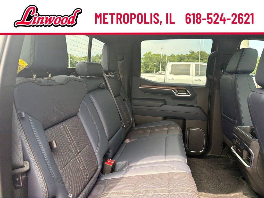 Used 2022 Chevrolet Silverado 1500 High Country w/ High Country Premium Package AWD/4WD image 16
