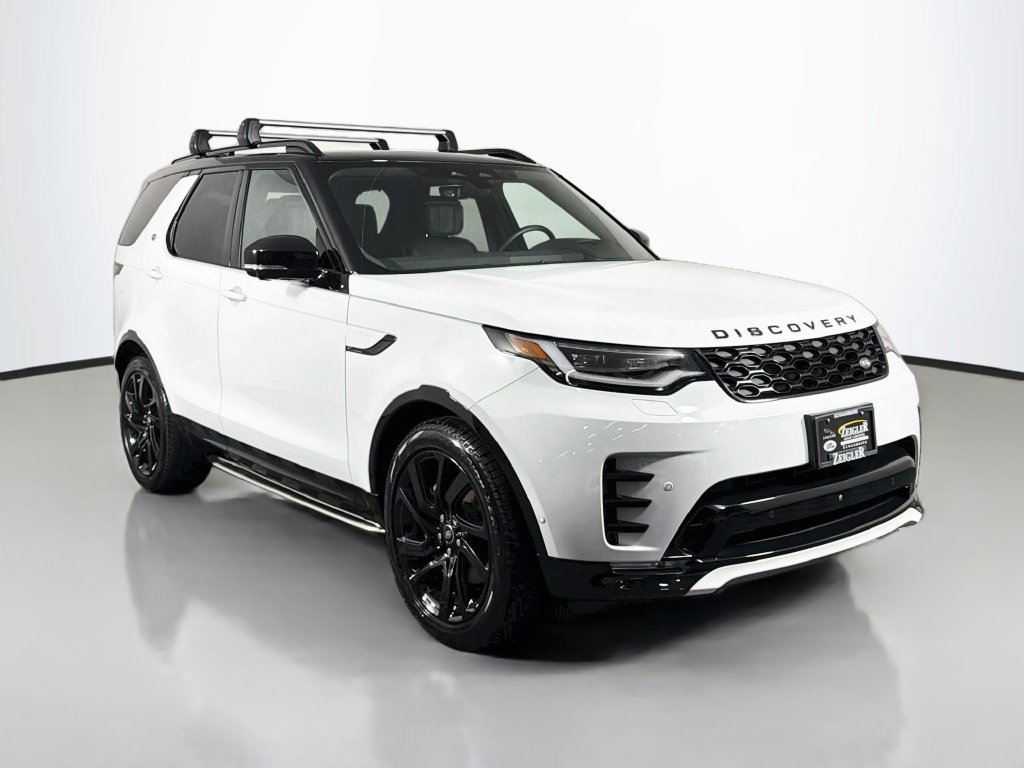 Certified 2025 Land Rover Discovery Dynamic SE AWD/4WD image 3