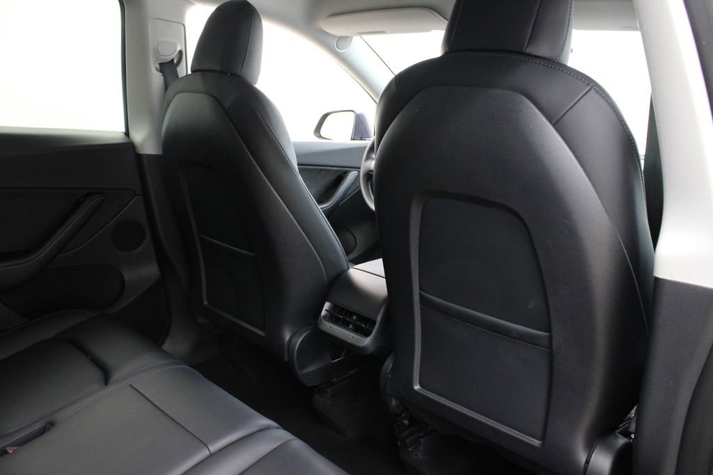 Used 2022 Tesla Model Y Long Range image 20