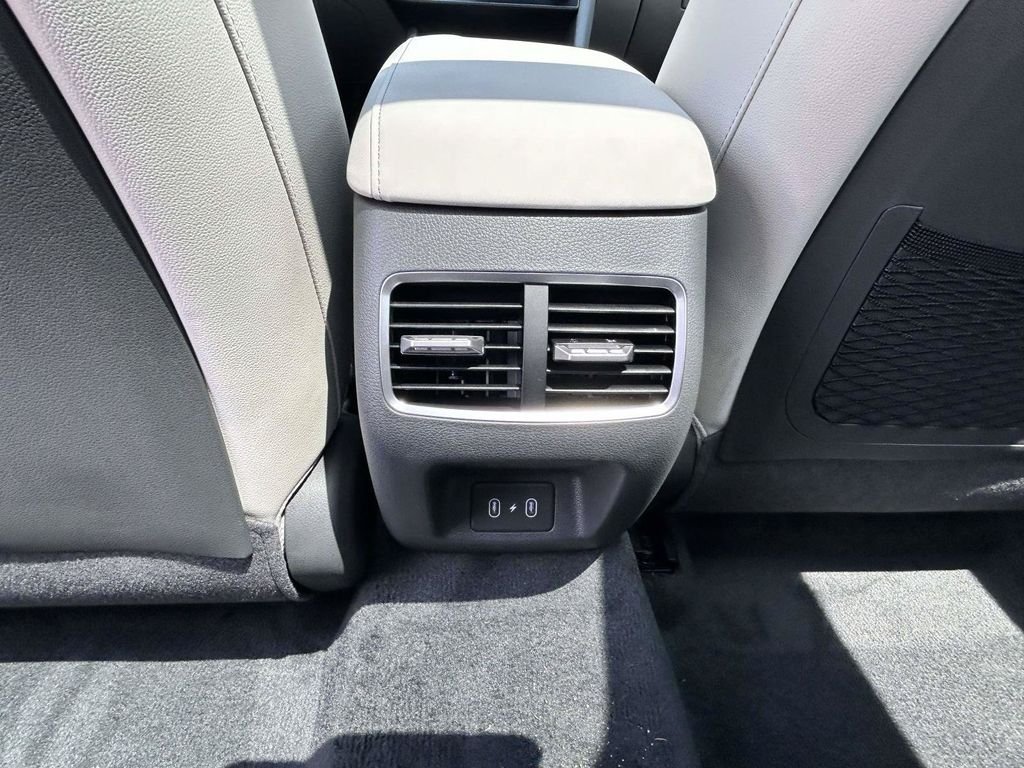 New 2026 Hyundai Sonata Limited FWD image 12