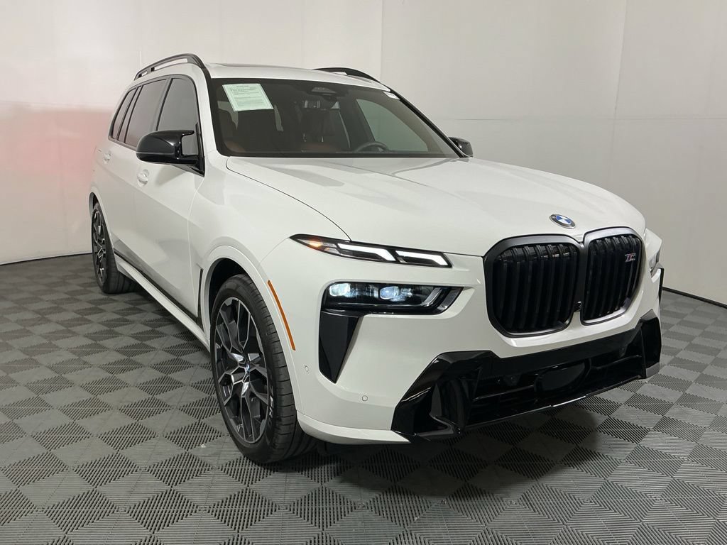 Certified 2026 BMW X7 M60i w/ Executive Package AWD/4WD image 4